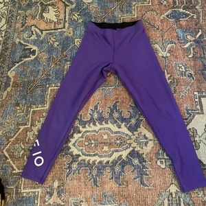 Purple athletic leggings size M